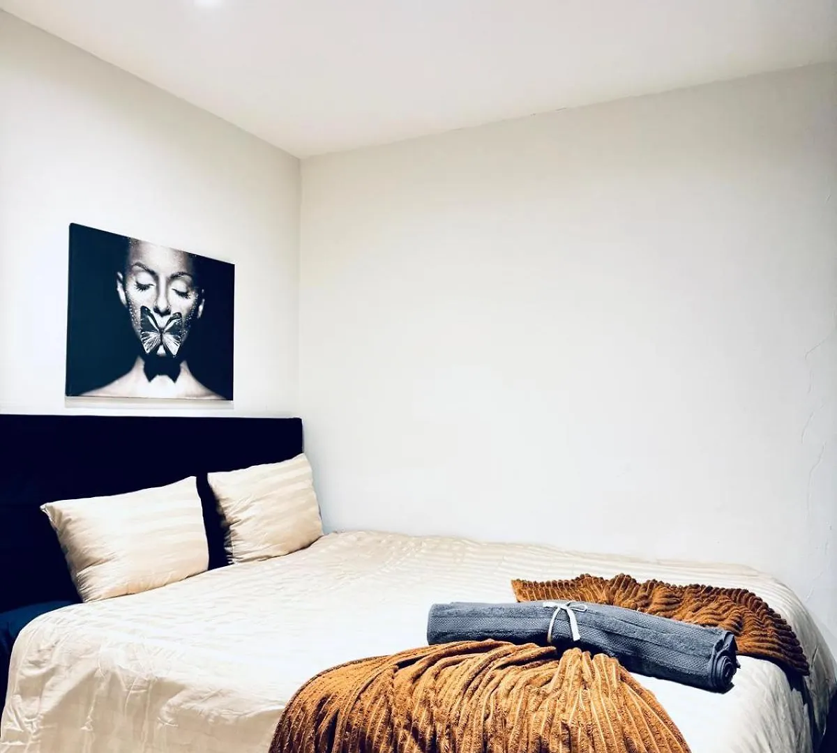 Elegant 5-Br Shared Home Ideal For Groups & Families Vienna