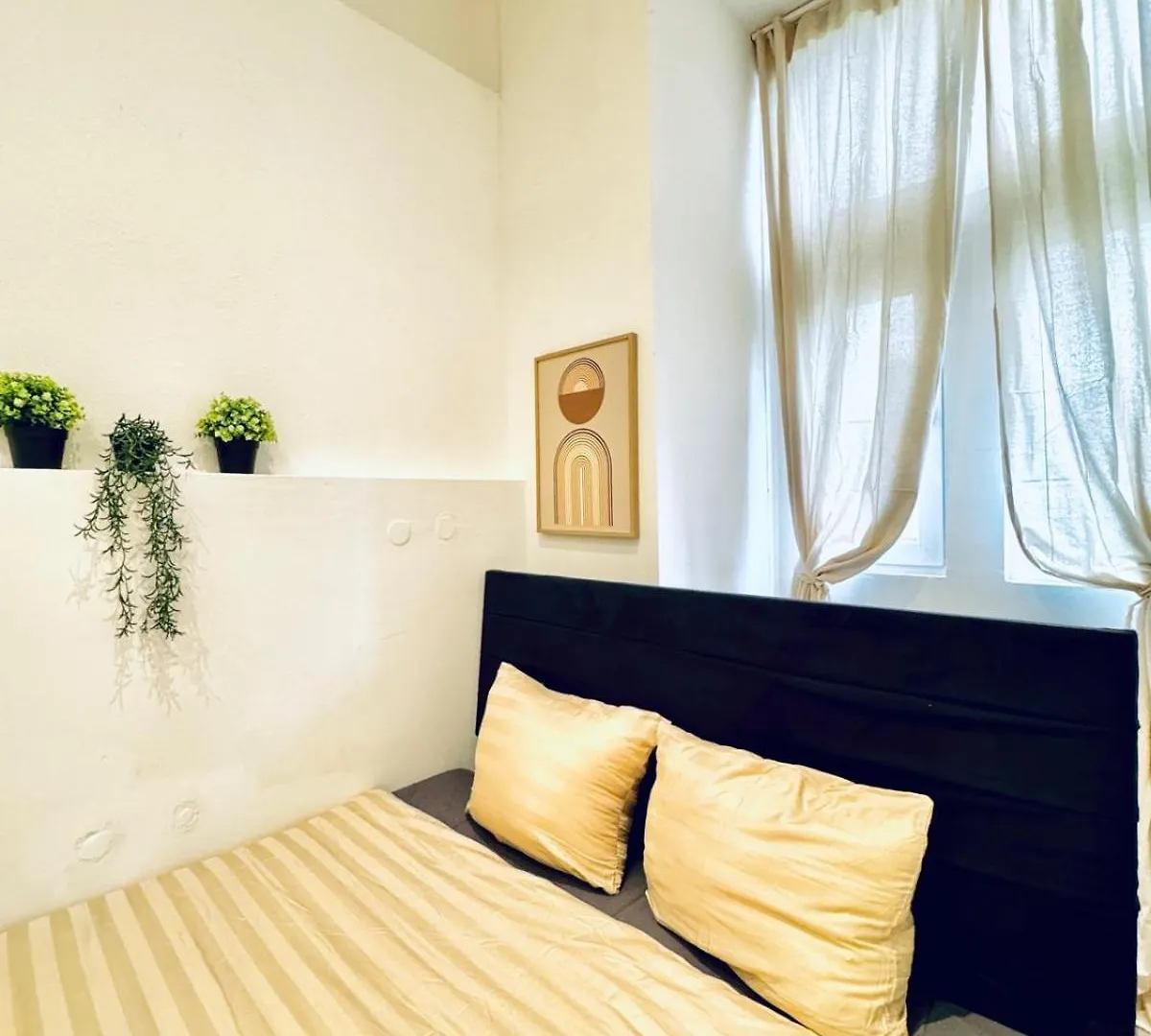 Apartment Elegant 5-Br Shared Home Ideal For Groups & Families Vienna Austria