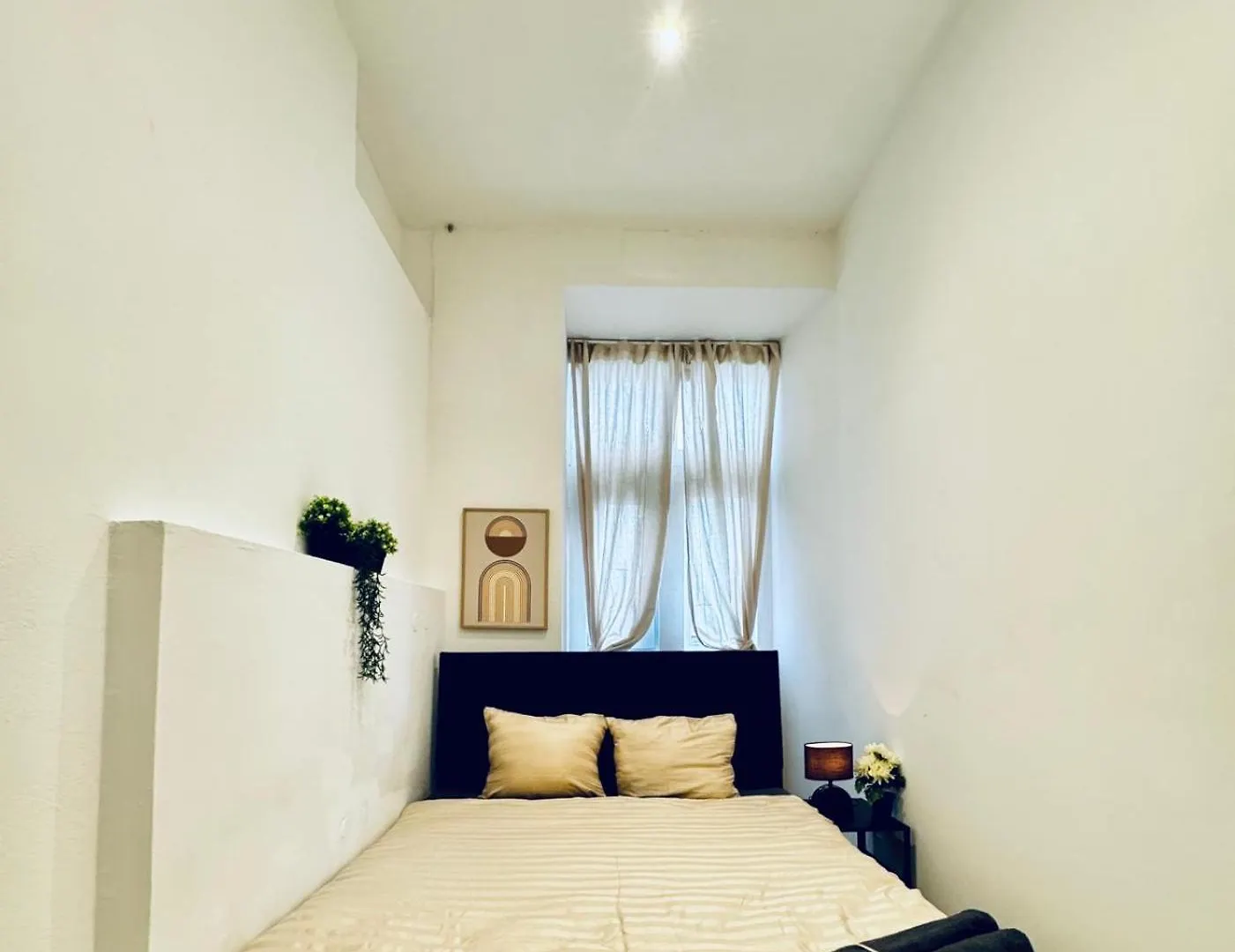 Elegant 5-Br Shared Home Ideal For Groups & Families Vienna 0*,