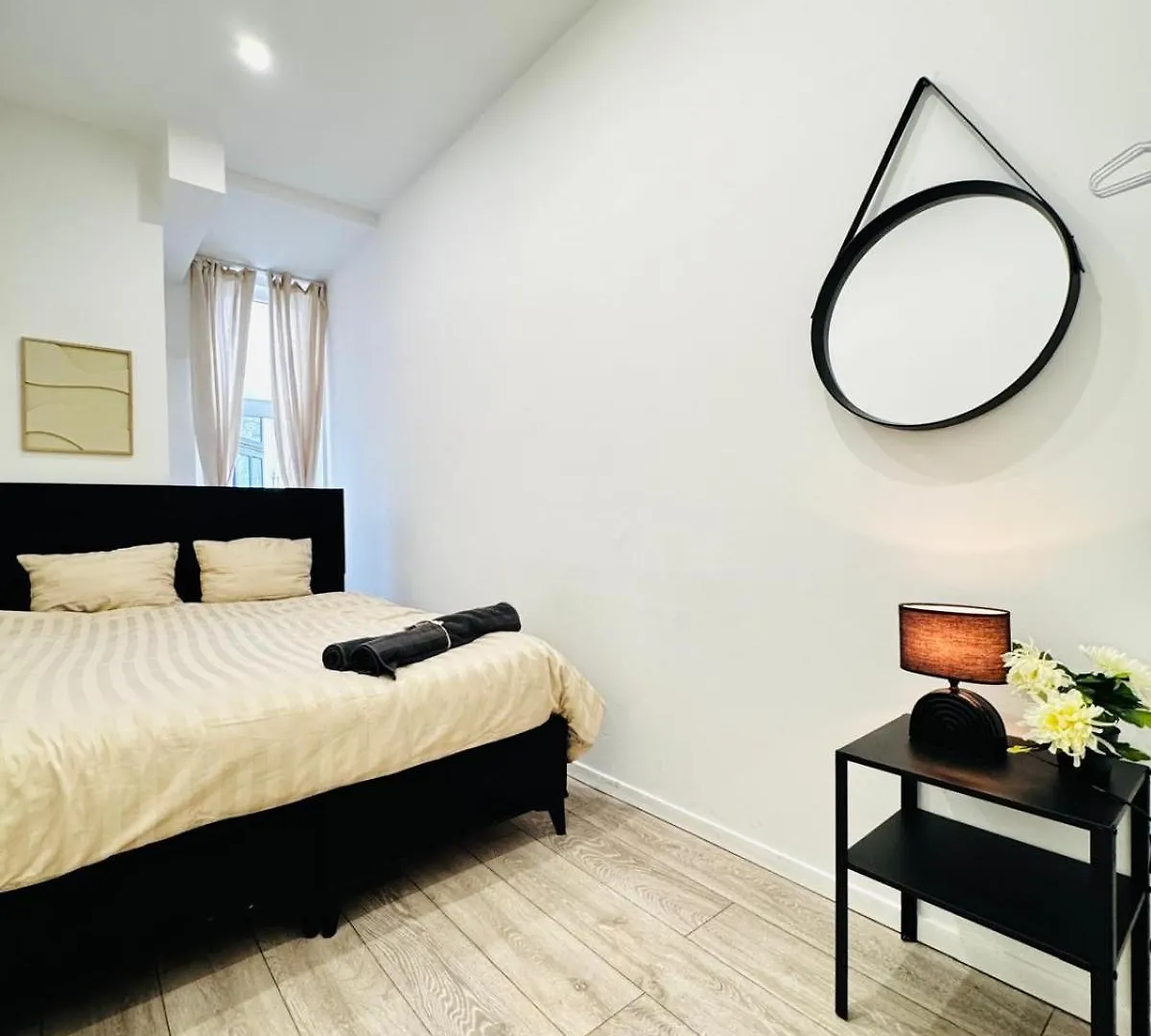 Elegant 5-Br Shared Home Ideal For Groups & Families Vienna